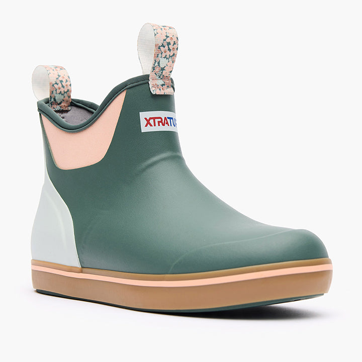 Xtratuf Women's 6 in Ankle Deck Boot